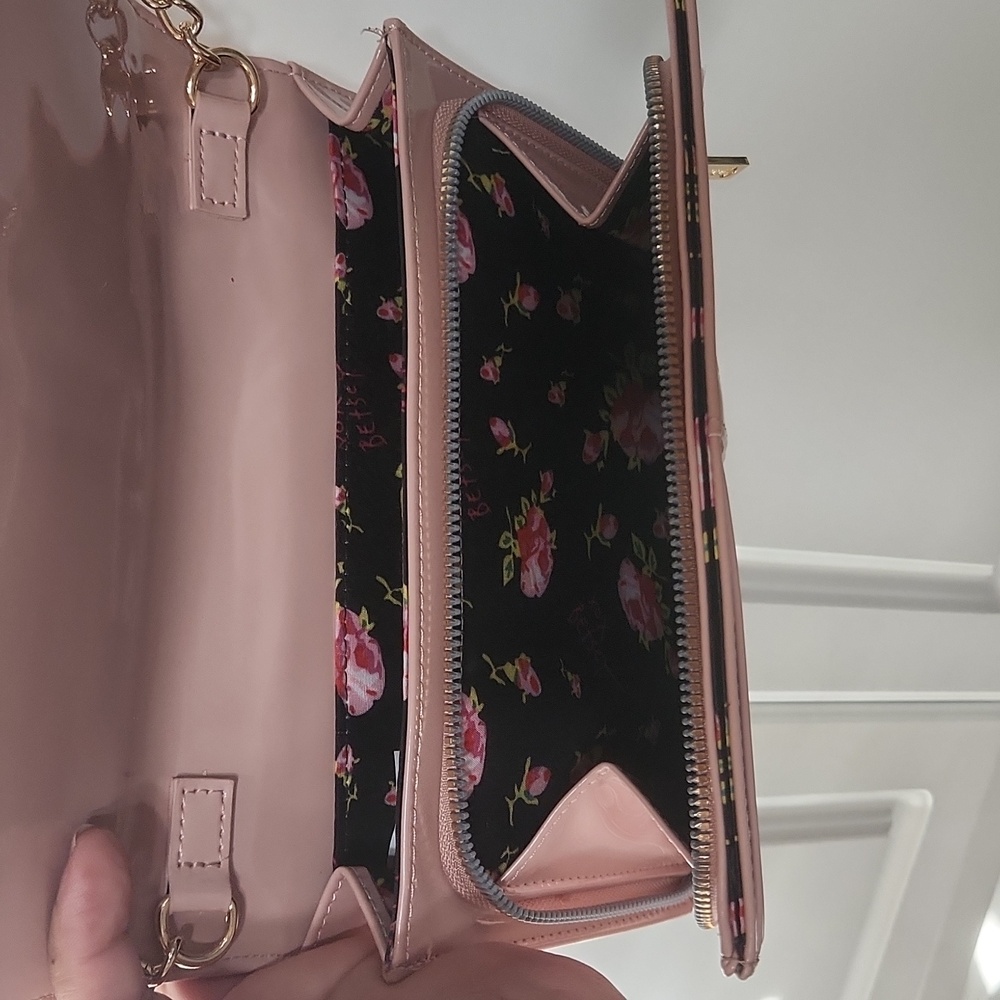 Betsey Johnson Pink Patent Bow Crossbody Bag - Picture 4 of 8